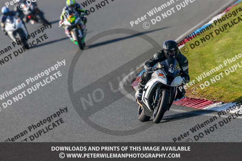 PJ Motorsport Photography 2018;enduro digital images;event digital images;eventdigitalimages;mallory park;mallory park photographs;mallory park trackday;mallory park trackday photographs;no limits trackdays;peter wileman photography;racing digital images;trackday digital images;trackday photos